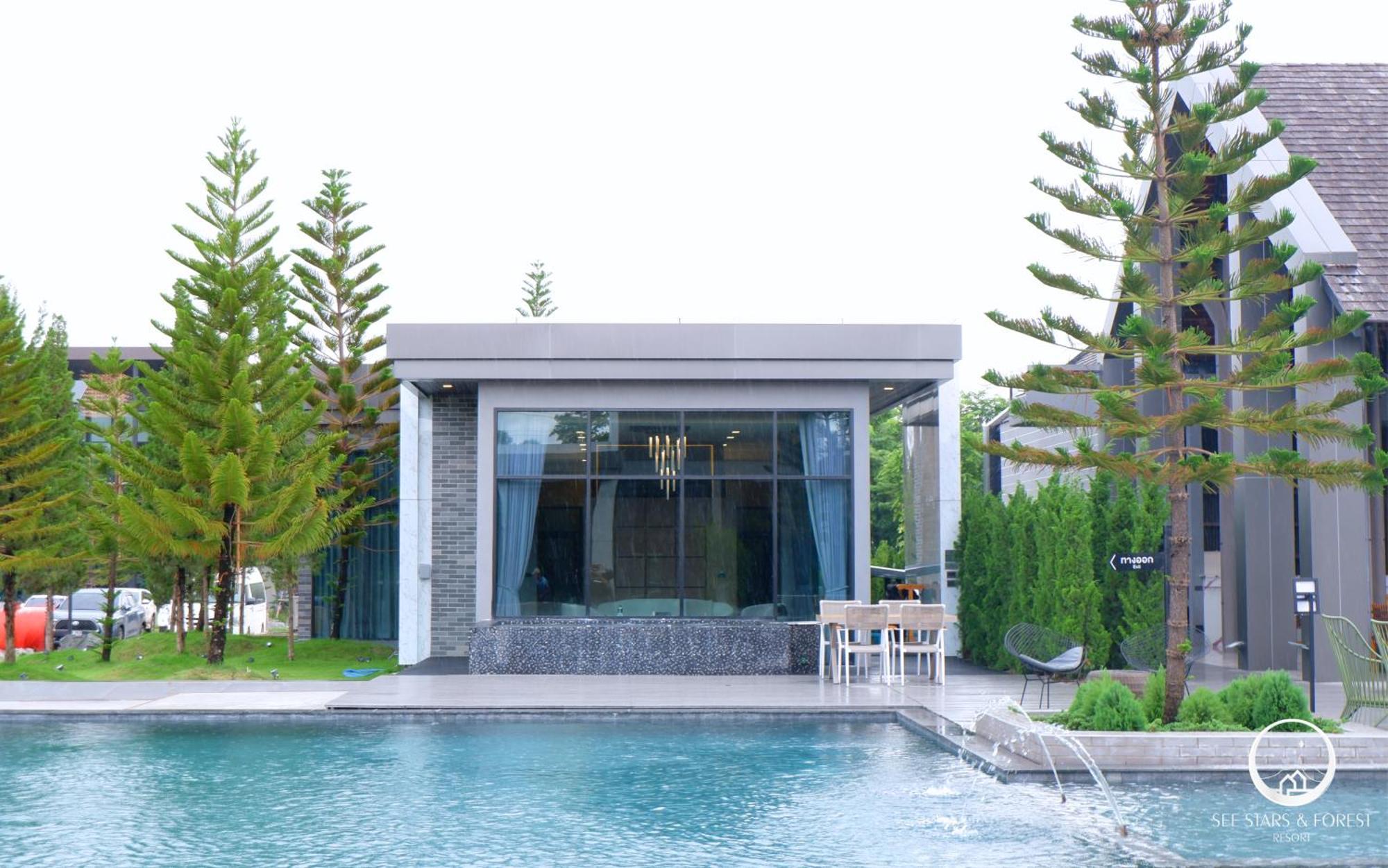 See Stars & Forest Resort Amphoe Sawang Daen Din Exterior photo